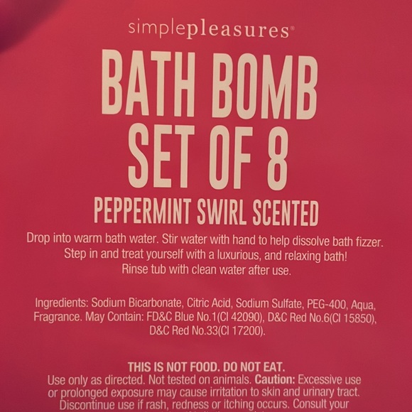 New in box set of 8 peppermint swirl scented bath bombs fizzers pampering gift - Picture 4 of 5